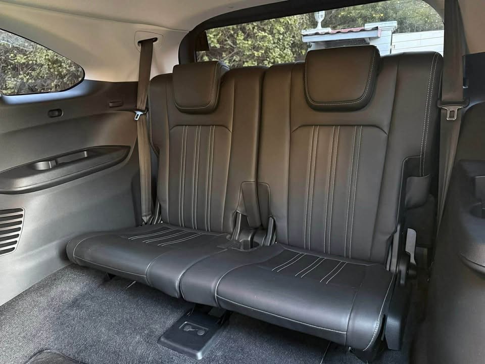 Used 1
                    ISUZU
                     for Sale Image