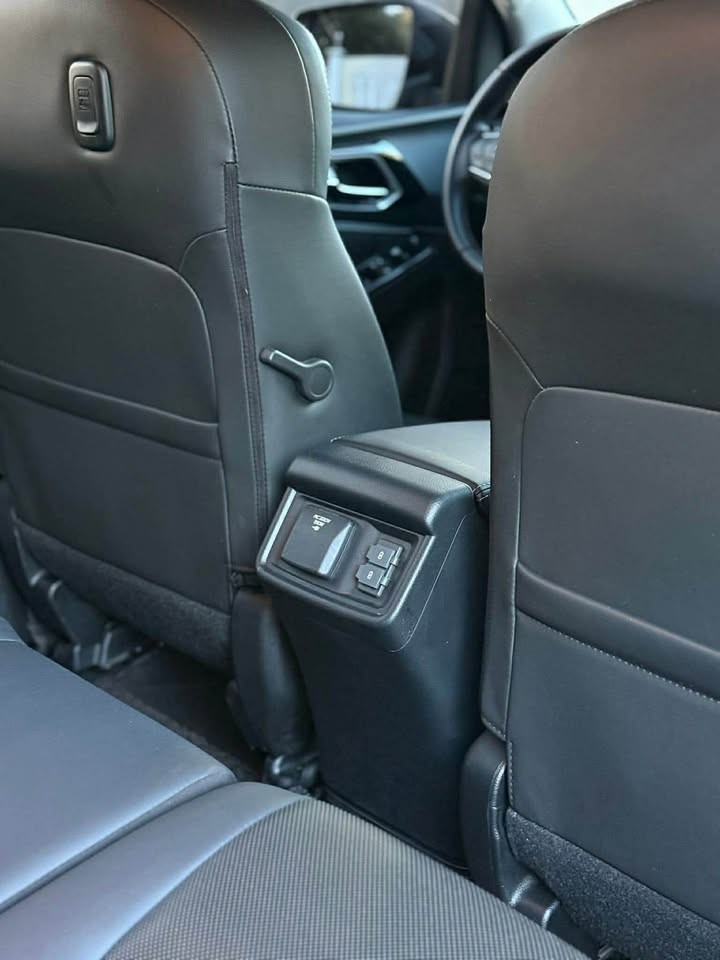 Used 1
                    ISUZU
                     for Sale Image