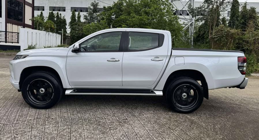 Used 1
                    MITSUBISHI
                     for Sale Image