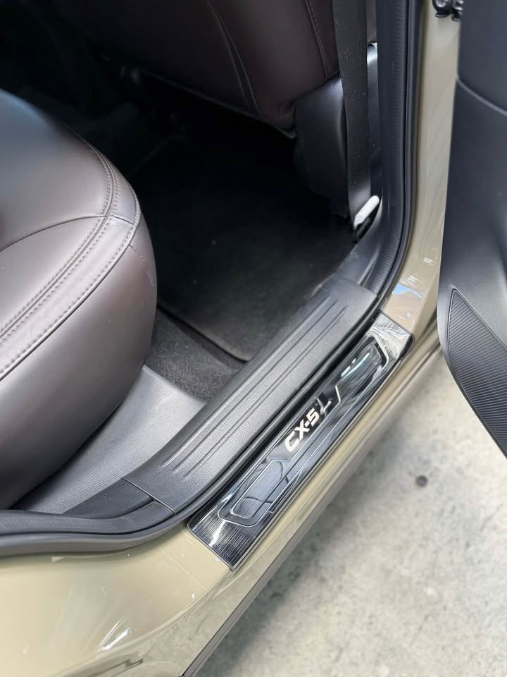 Used 1
                    MAZDA
                     for Sale Image