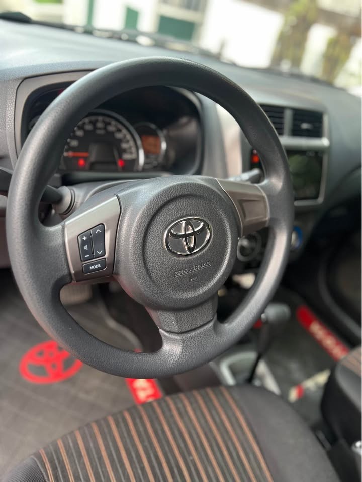 Used 1
                    TOYOTA
                     for Sale Image
