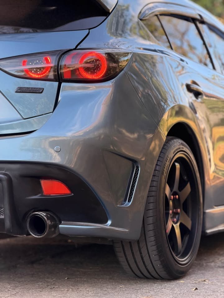 Used 1
                    MAZDA
                     for Sale Image