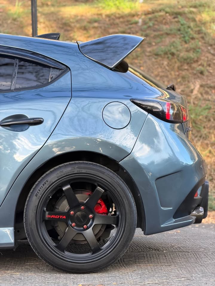 Used 1
                    MAZDA
                     for Sale Image