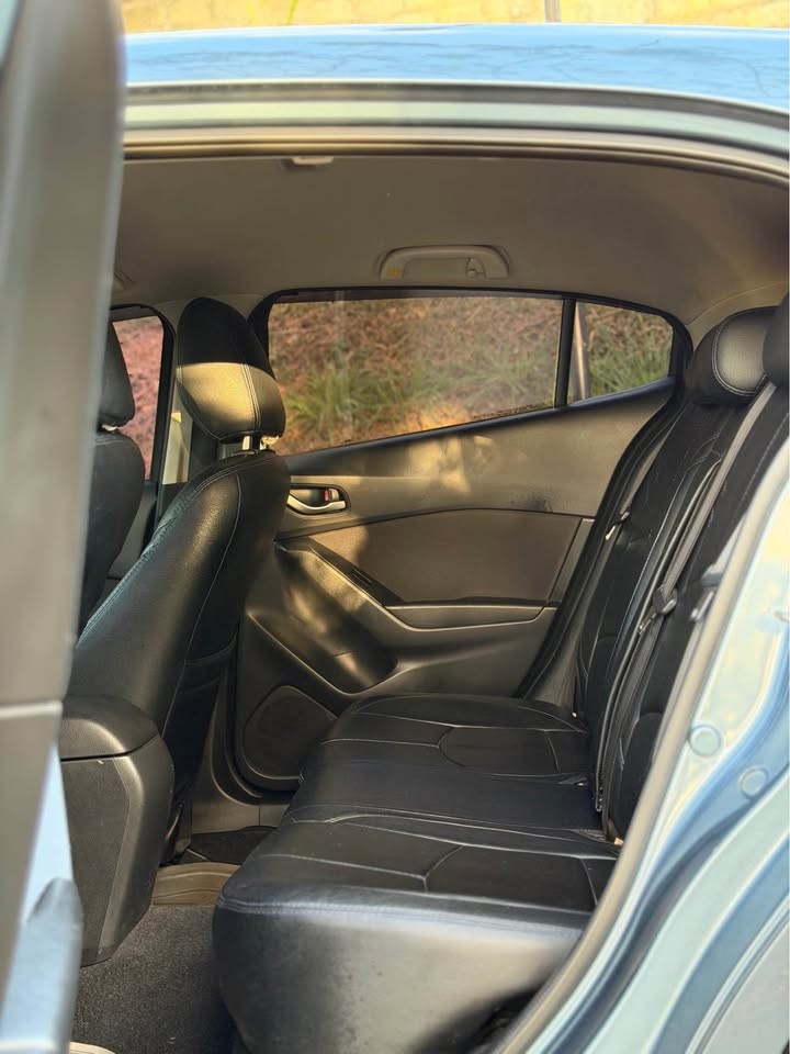 Used 1
                    MAZDA
                     for Sale Image