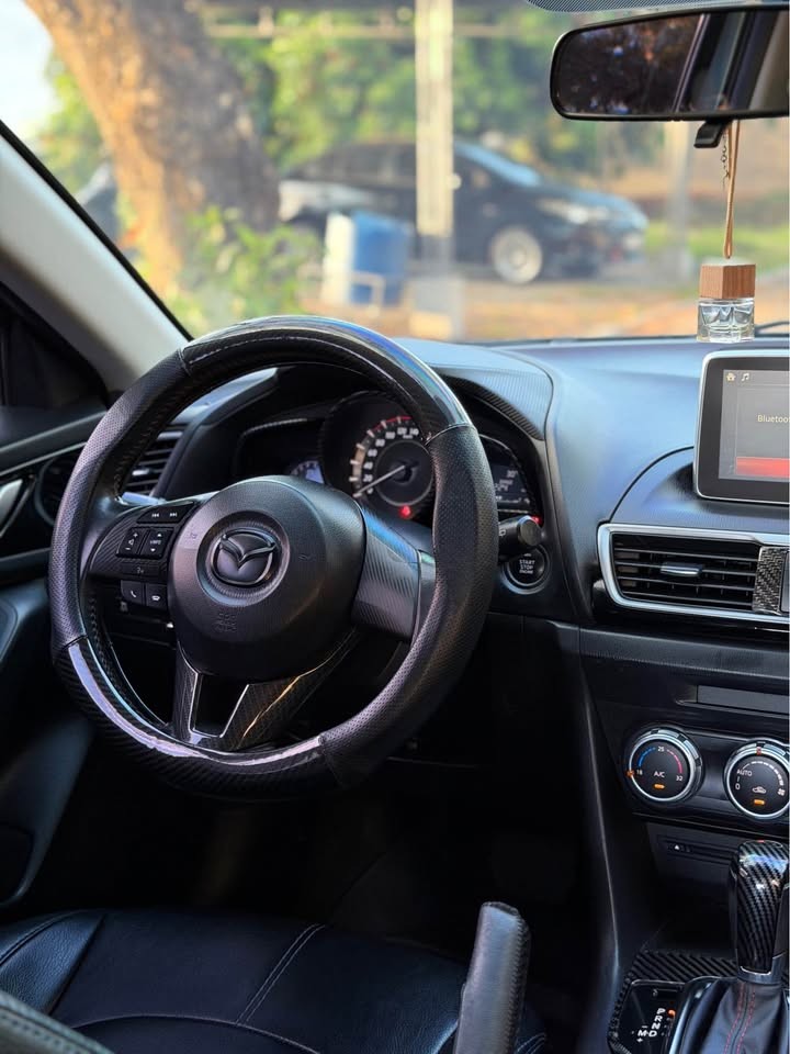 Used 1
                    MAZDA
                     for Sale Image