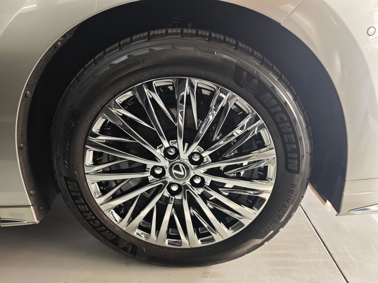 Used 1
                    LEXUS
                     for Sale Image