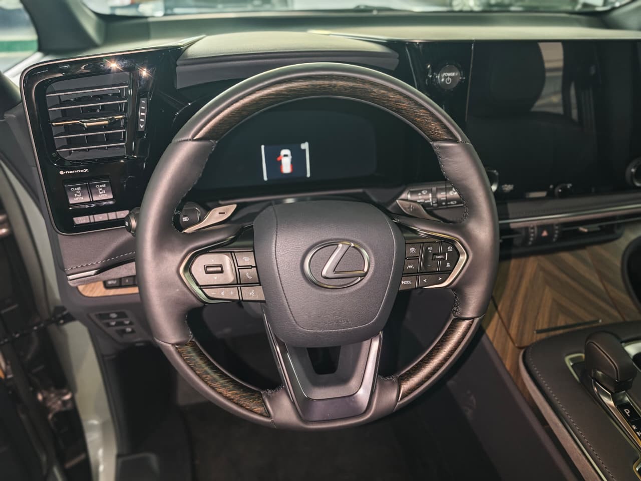 Used 1
                    LEXUS
                     for Sale Image