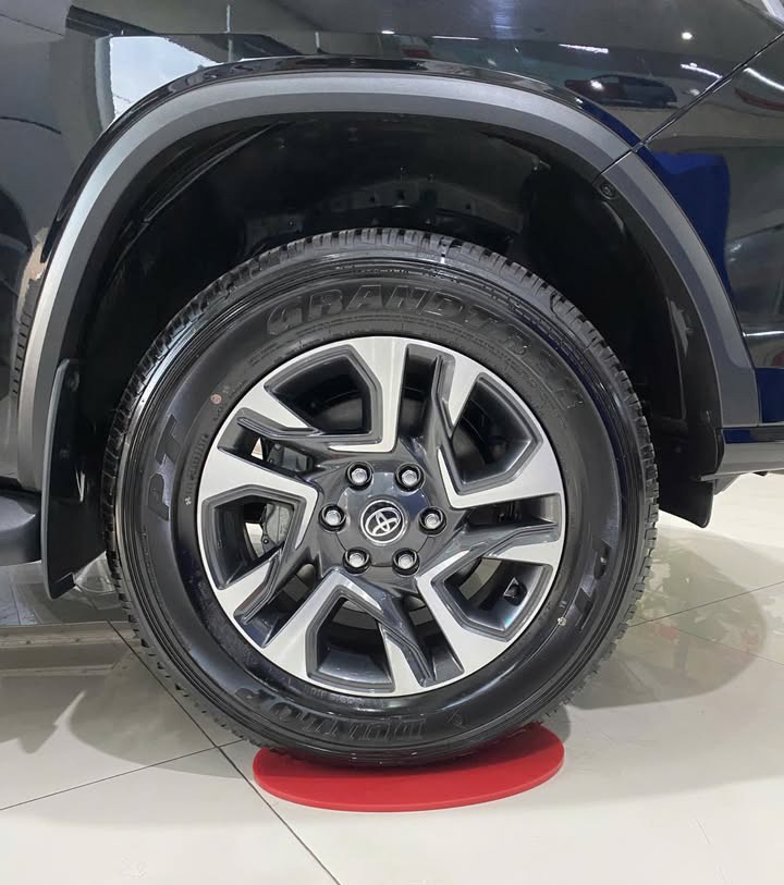 Used 1
                    TOYOTA
                     for Sale Image